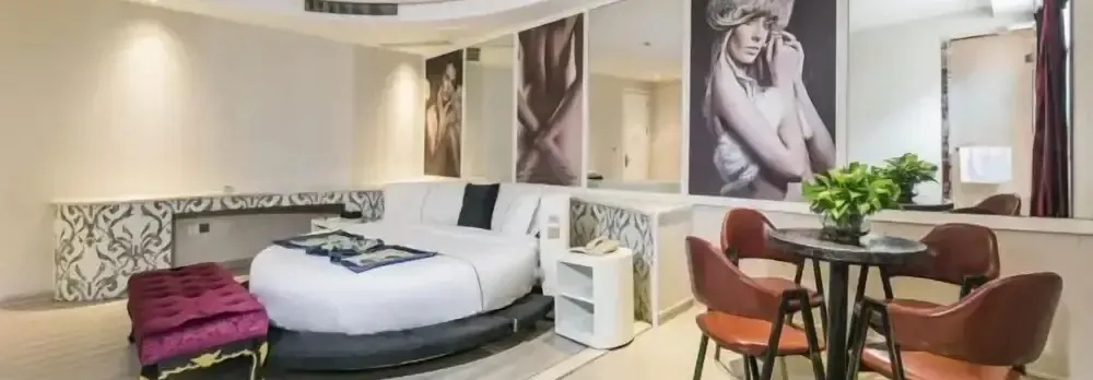 Bainian Shangting Boutique Hotel