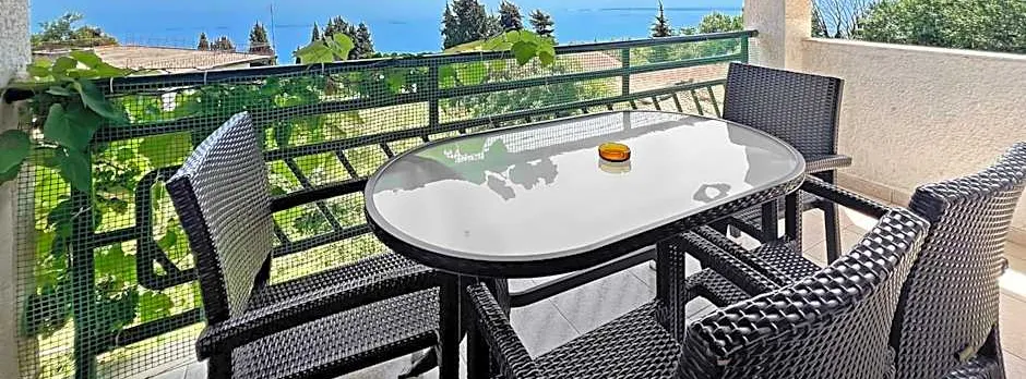 Andromaches Holiday Apartments