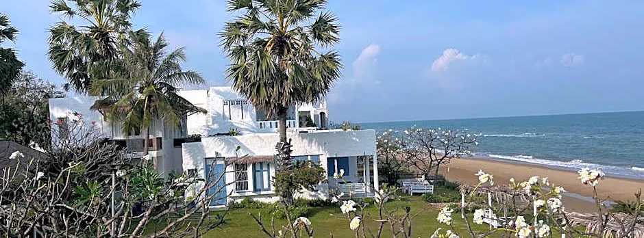 Hua Plee Lazy Beach Hotel