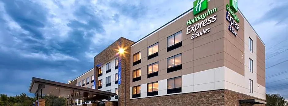 Holiday Inn Express & Suites East Peoria - Riverfront By IHG