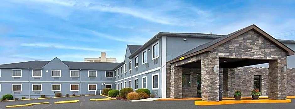 Super 8 by Wyndham Somerset