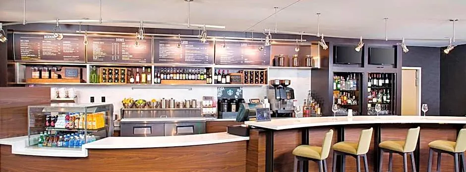 Courtyard by Marriott Roanoke Airport