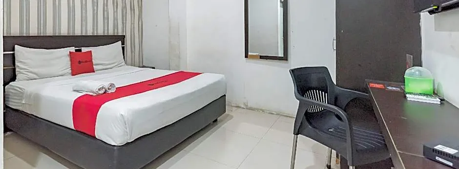 RedDoorz near UIN Sumatera Utara Medan