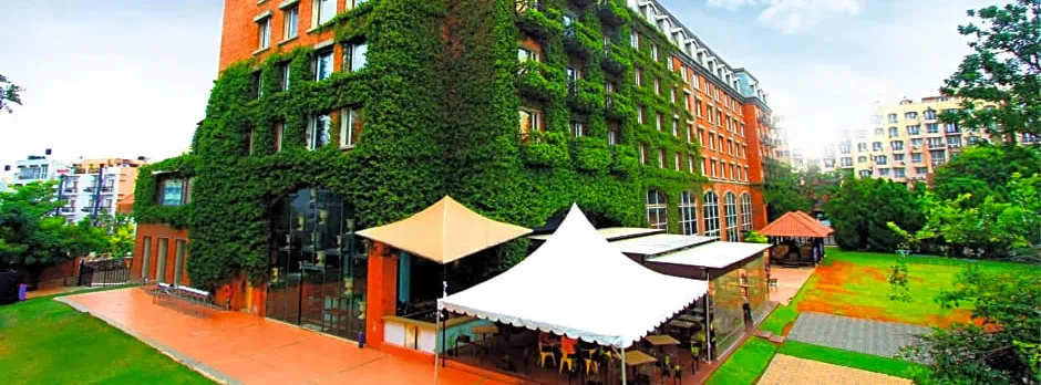Hotel Royal Orchid Bangalore