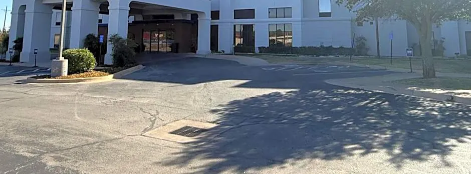 Hampton Inn & Suites Lawton