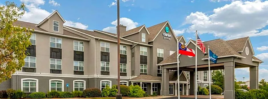 Clarion Pointe Columbus-Bradley Park