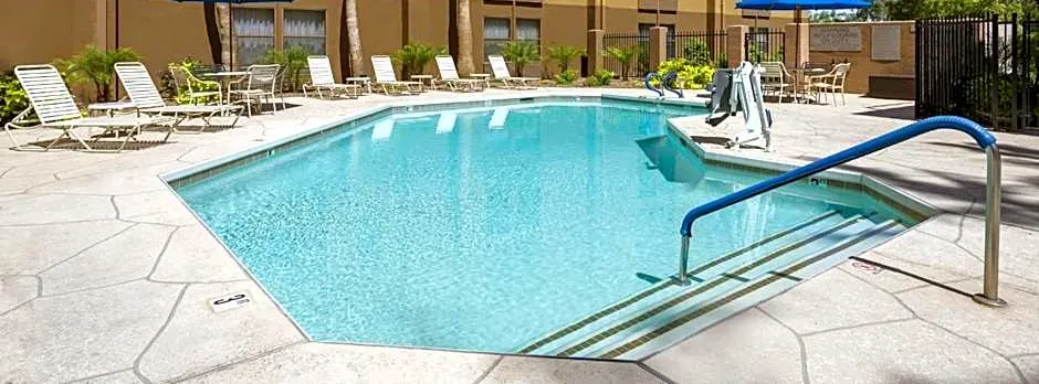 GreenTree Inn Phoenix Sky Harbor