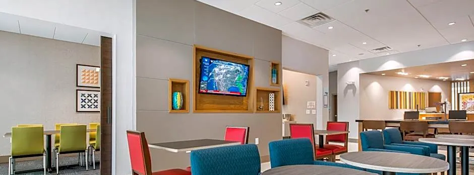 Holiday Inn Express & Suites - Carrollton West By IHG