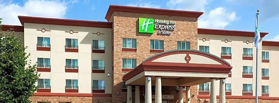 Holiday Inn Express Hotel & Suites Wausau By IHG