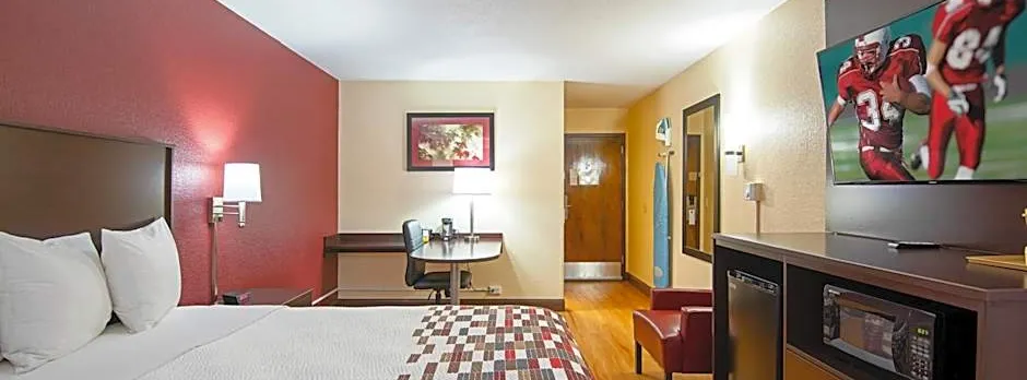 Red Roof Inn Cameron