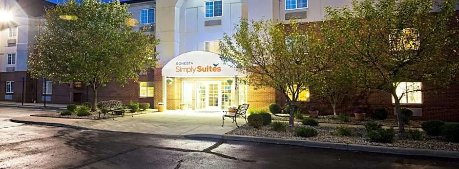 Sonesta Simply Suites Detroit Troy