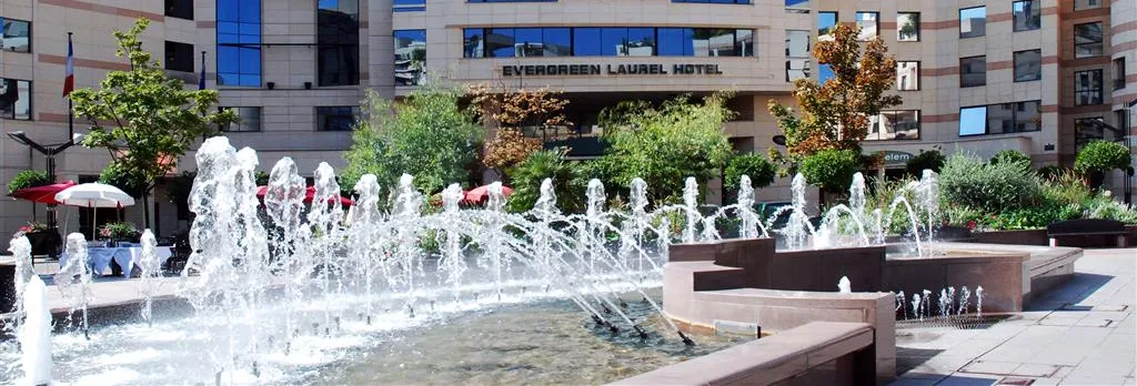 Evergreen Laurel Hotel