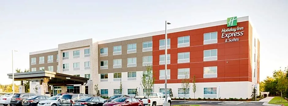 Holiday Inn Express & Suites Russellville By IHG