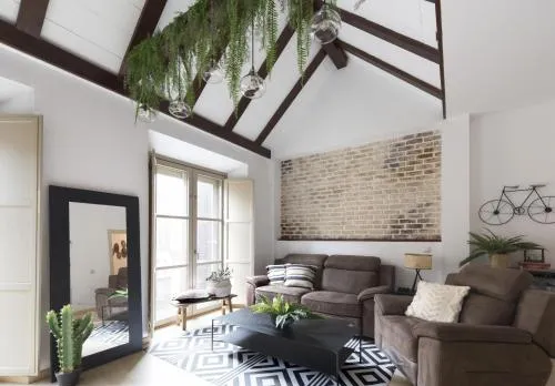 Old City Center Penthouse
