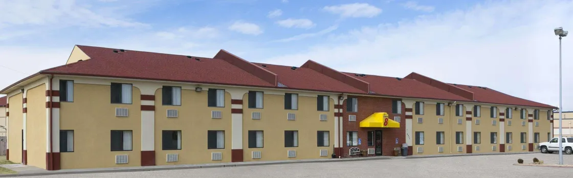 Super 8 By Wyndham Park City/North Wichita Area