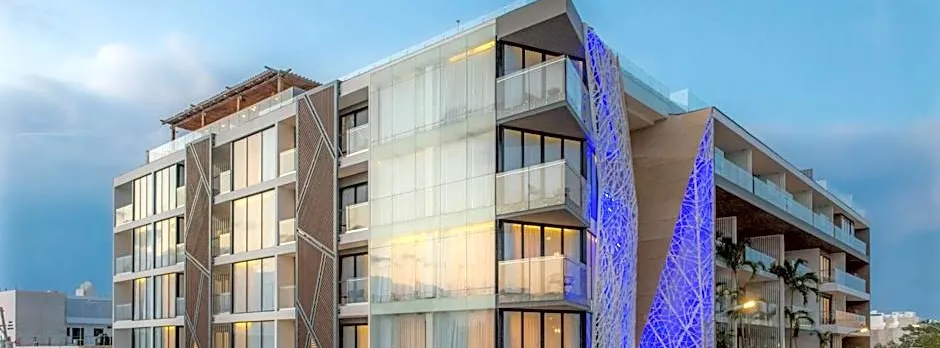 The Fives Downtown Hotel & Residences, Curio Collection by Hilton