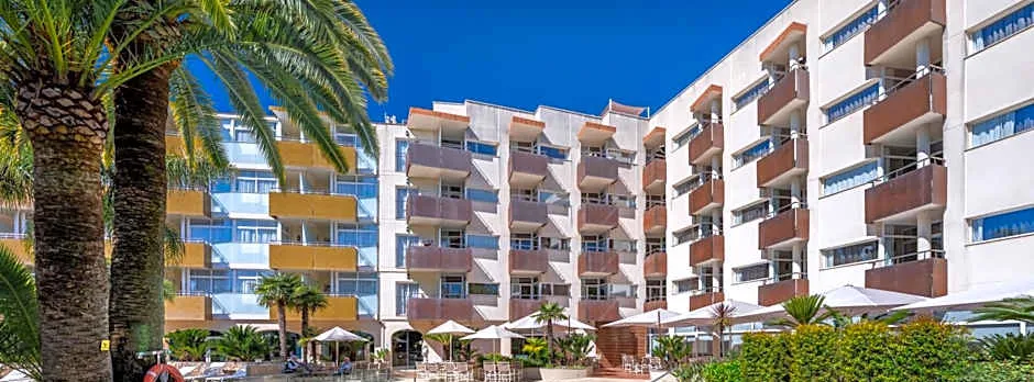 Monica Hotel