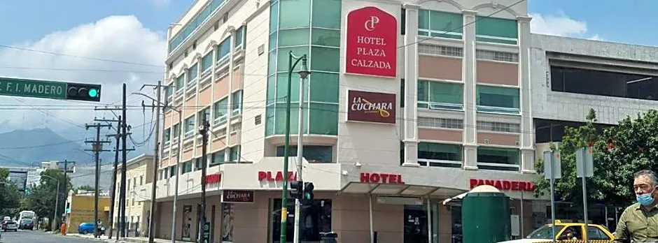 Hotel Plaza Calzada