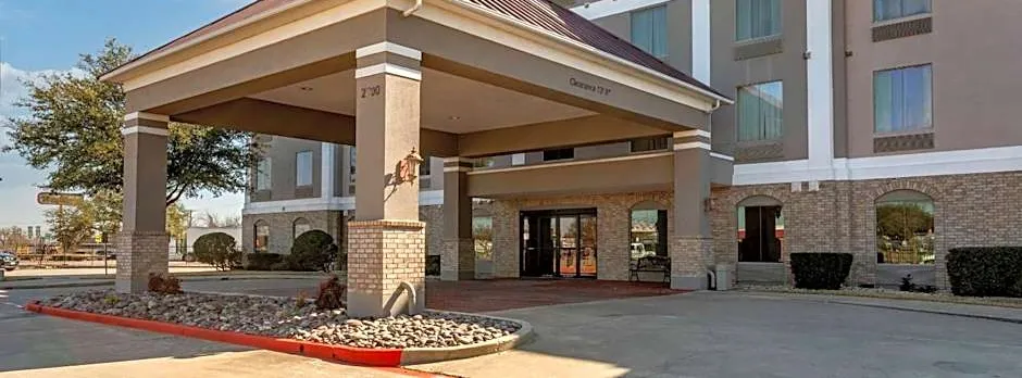 Comfort Suites Waco Near University Area