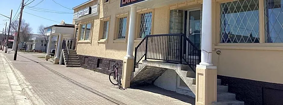 Lakeview Hotel
