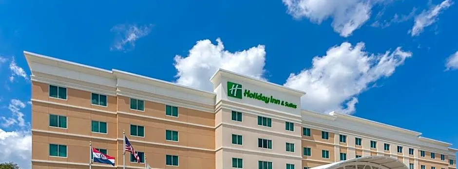 Holiday Inn Hotel and Suites Jefferson City By IHG