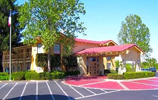 La Quinta Inn & Suites by Wyndham And Conference Center San Angelo