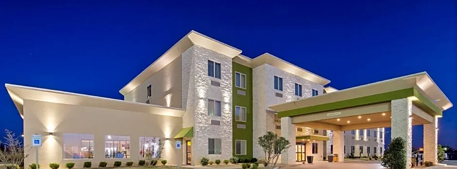 Best Western Lindsay Inn & Suites