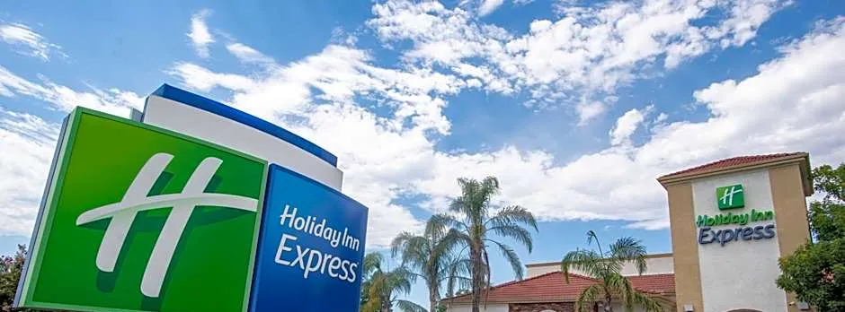 Holiday Inn Express Oakdale By IHG