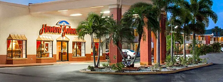 Howard Johnson by Wyndham Ft. Myers FL