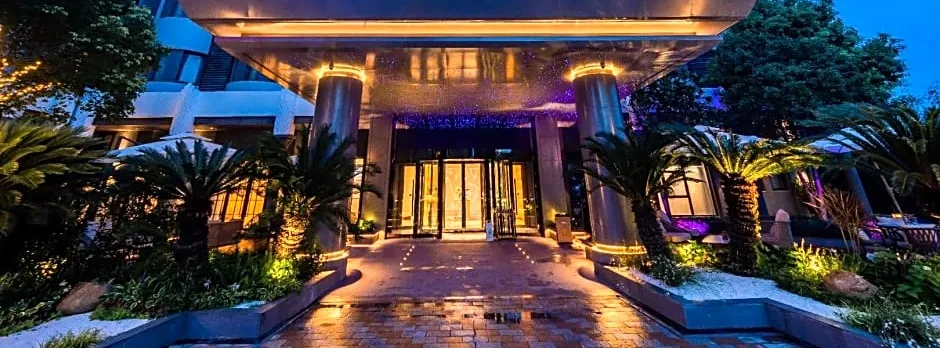 Home Inn Plus Shanghai Pudong Airport Chuansha Branch
