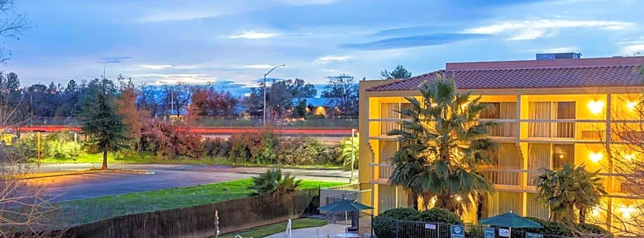 La Quinta Inn & Suites by Wyndham Redding