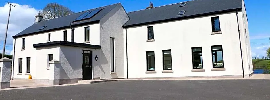 Emy Lakehouse - near Castle Leslie, Glaslough