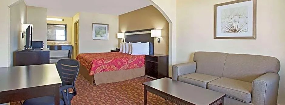 Days Inn by Wyndham Hammond