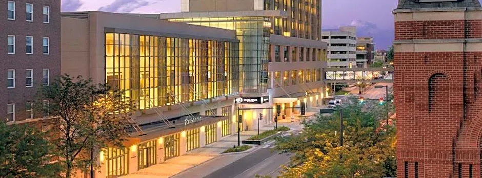 DoubleTree By Hilton Cedar Rapids Convention Complex