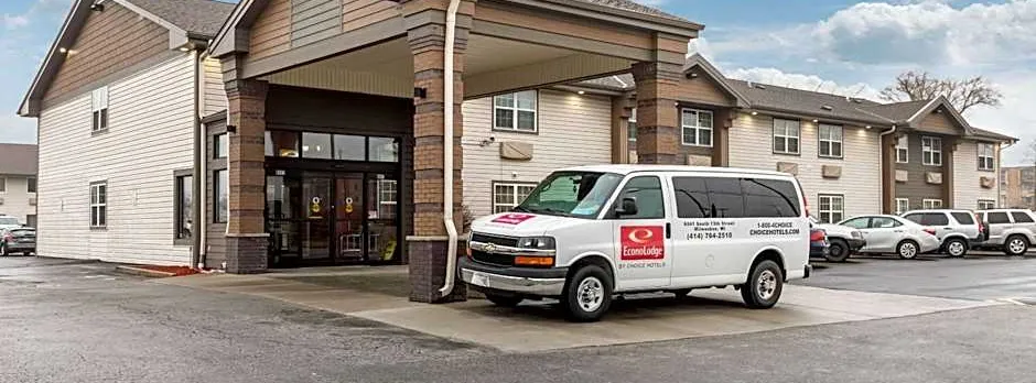 Econo Lodge Milwaukee Airport