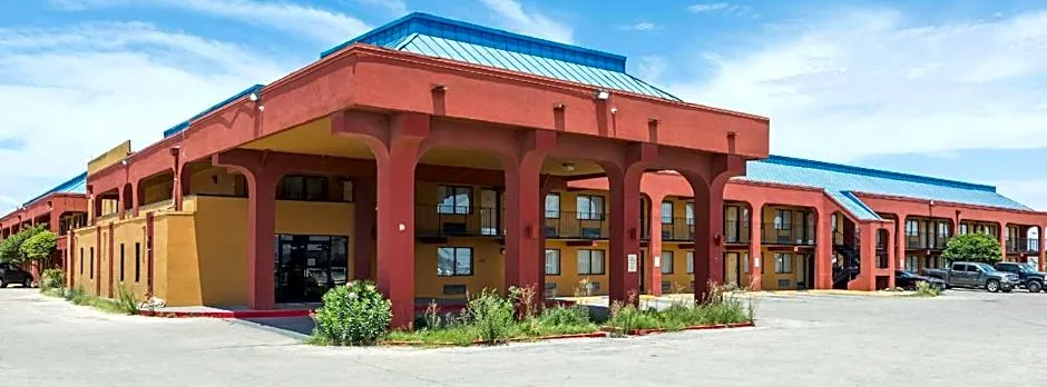 Days Inn by Wyndham Midland