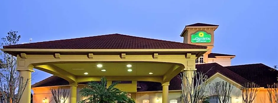 La Quinta Inn & Suites by Wyndham Usf (Near Busch Gardens)