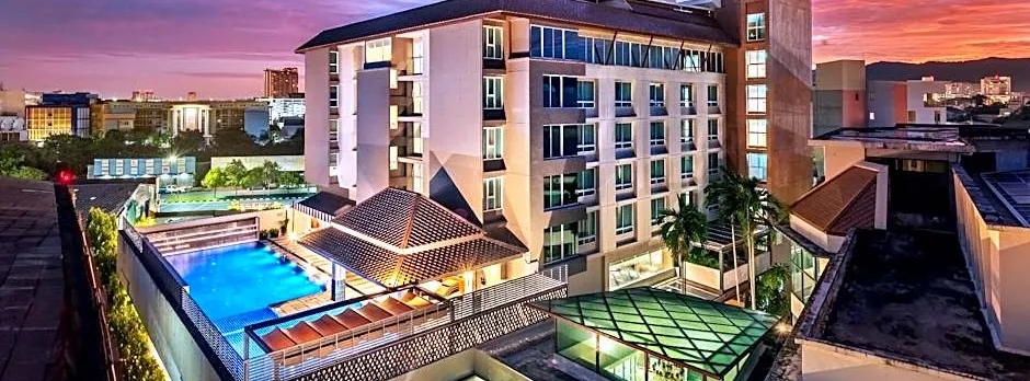 Buri Sriphu Hotel