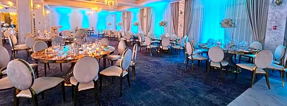 Queen Vera Hotel