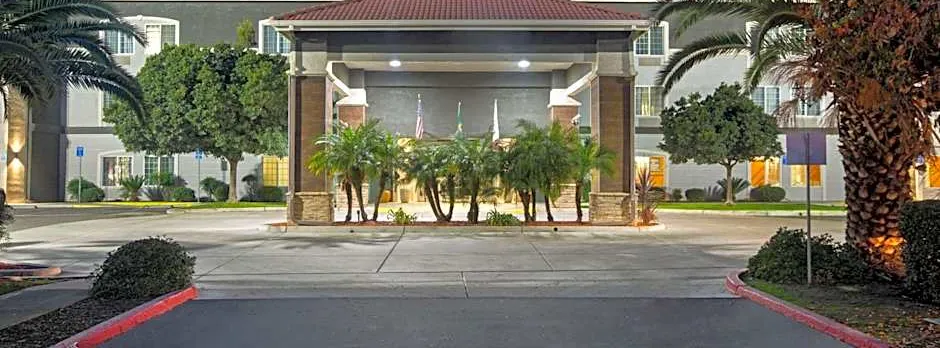 La Quinta Inn & Suites by Wyndham Visalia/Sequoia Gateway