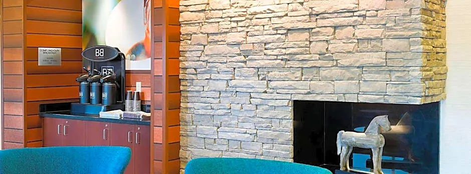 Fairfield Inn & Suites by Marriott Lexington Keeneland Airport