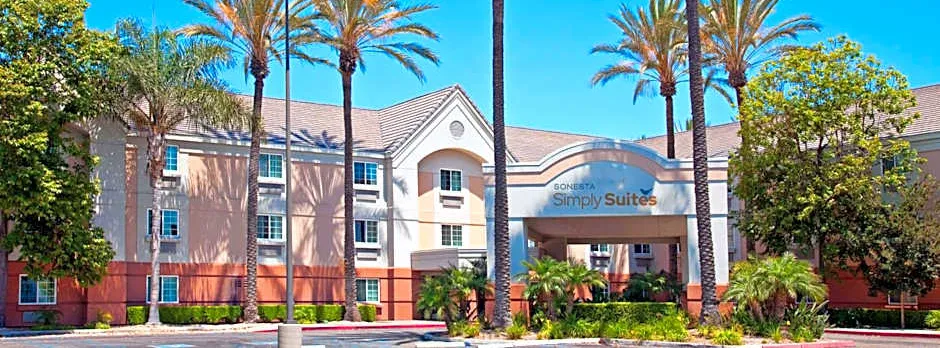Sonesta Simply Suites Orange County Airport