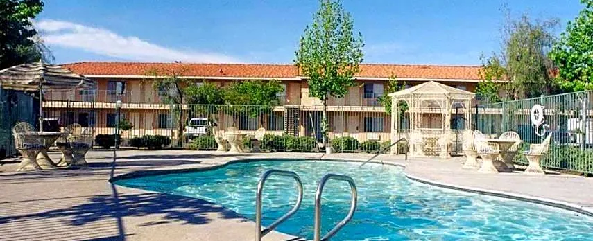 Applegate Inn