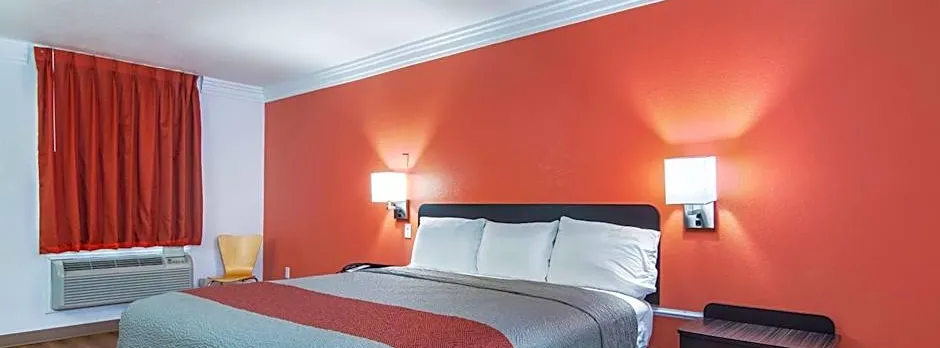 Motel 6-Marshall, TX
