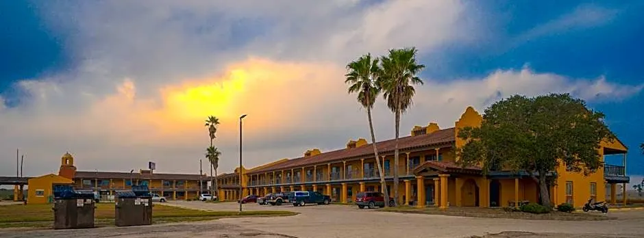 OYO Hotel Kingsville - Hwy 77