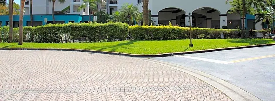 Best Western Plus Deerfield Beach Hotel & Suites