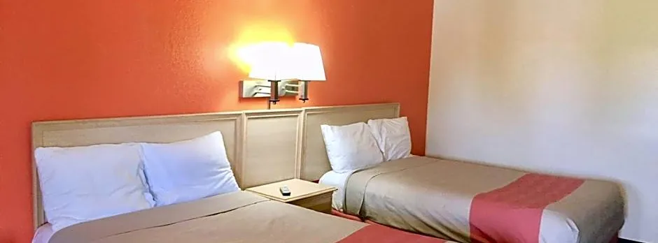 Red Carpet Inn North Chicago