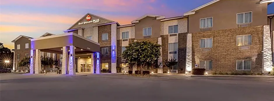 Best Western Plus Sand Bass Inn & Suites