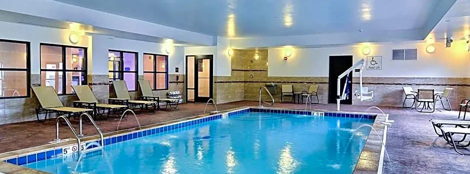 Comfort Suites Uniontown