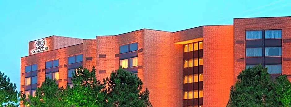 DoubleTree by Hilton Lisle Naperville